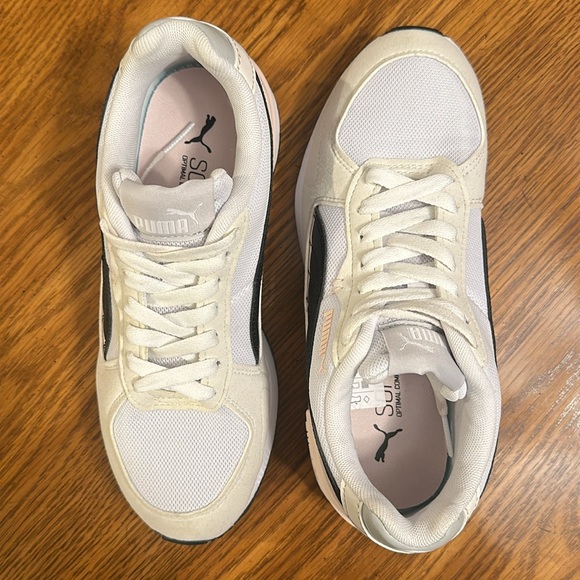 Puma Graviton Sneaker - Size 6 - Picture 3 of 9